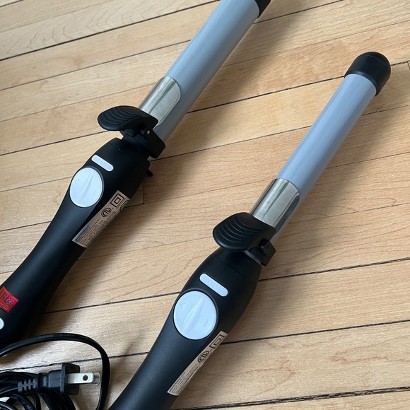 Beachwaver S1.25 Dual Voltage Ceramic Rotating 1 & 1.25 inch Curling Irons - Picture 2 of 3